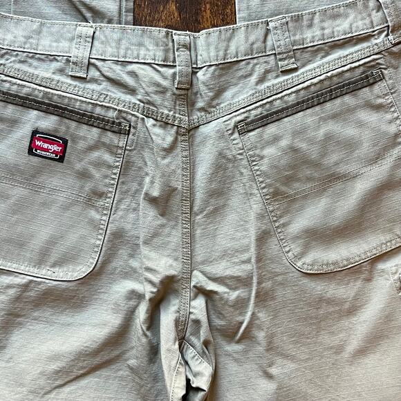 Wrangler Workwear Ripstop Ranger Cargo Work Pant men’s 38x32 WMWR1BR - Picture 7 of 9